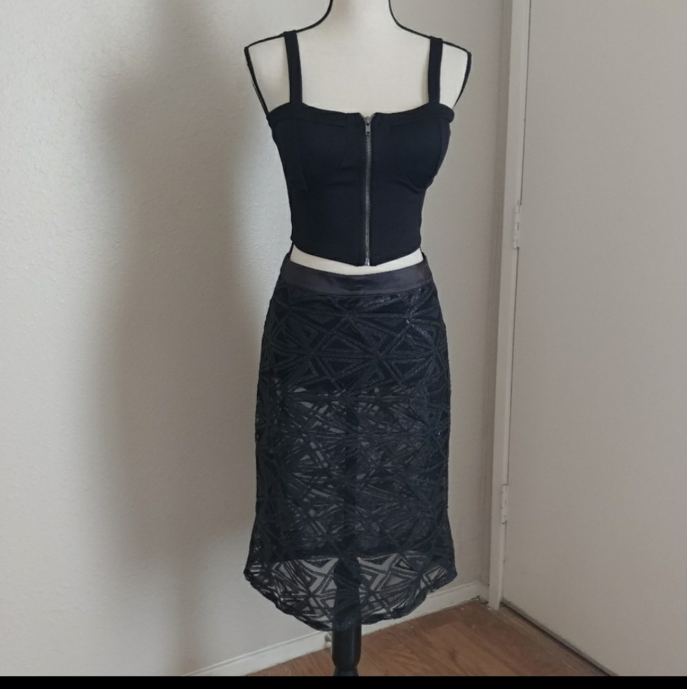 Black pencil skirt NWT